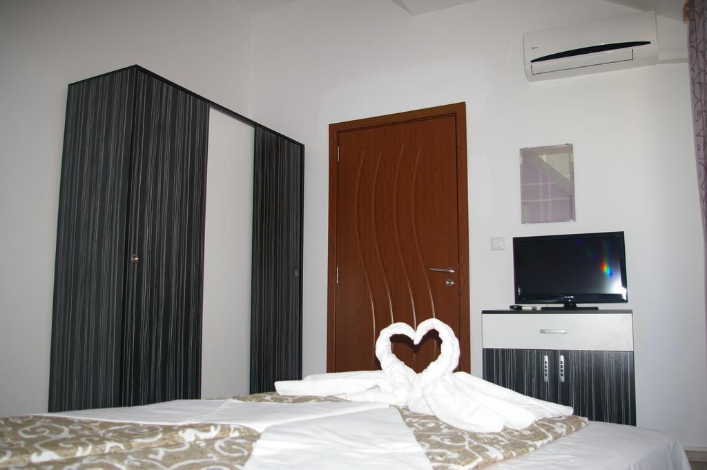 Sea View Apartments Sozopol Exterior photo